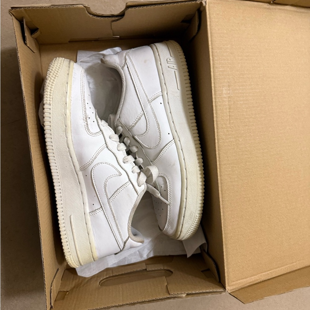 Nike Air Force one women’s size 7